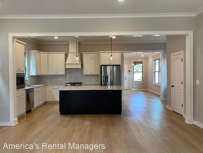 Building Photo - 3 br, 2.5 bath House - 1141 Skylar Terrace