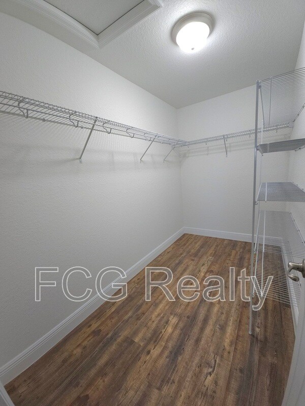 Building Photo - 4750 SW 139th St Rd