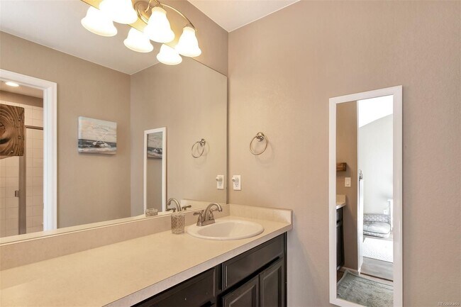 Building Photo - 15612 E 96th Way