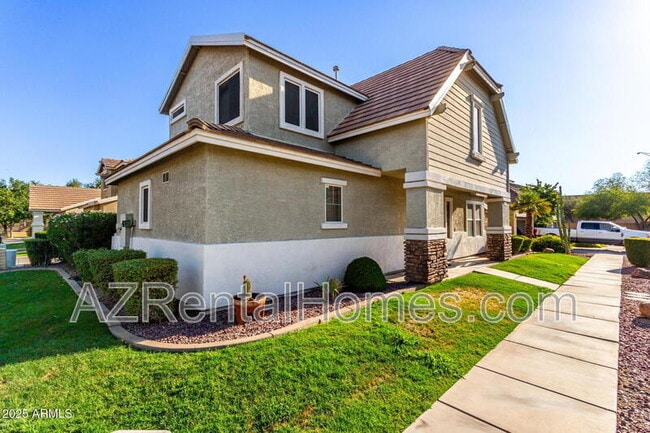 Building Photo - 8721 E Lomita Cir