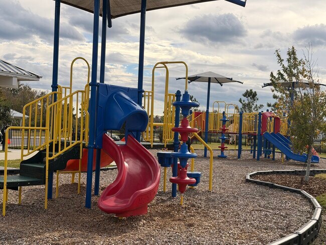 Building Photo - 17930 Turning Leaf Cir