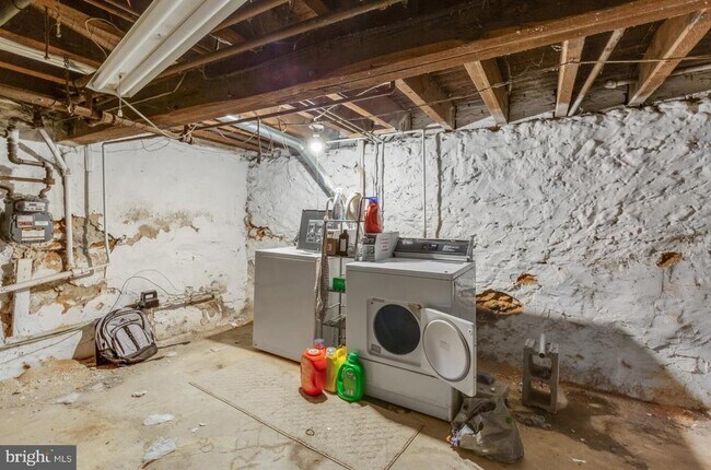 Building Photo - 3953 Baltimore Ave