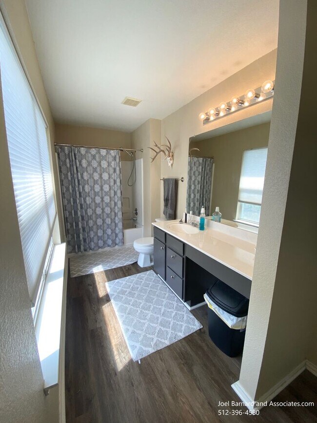 Building Photo - Available July 6: Very Clean, Well Maintai...