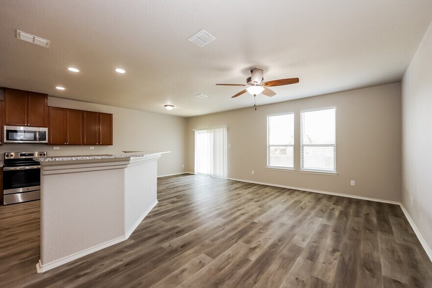 Building Photo - 13026 Stags Leap