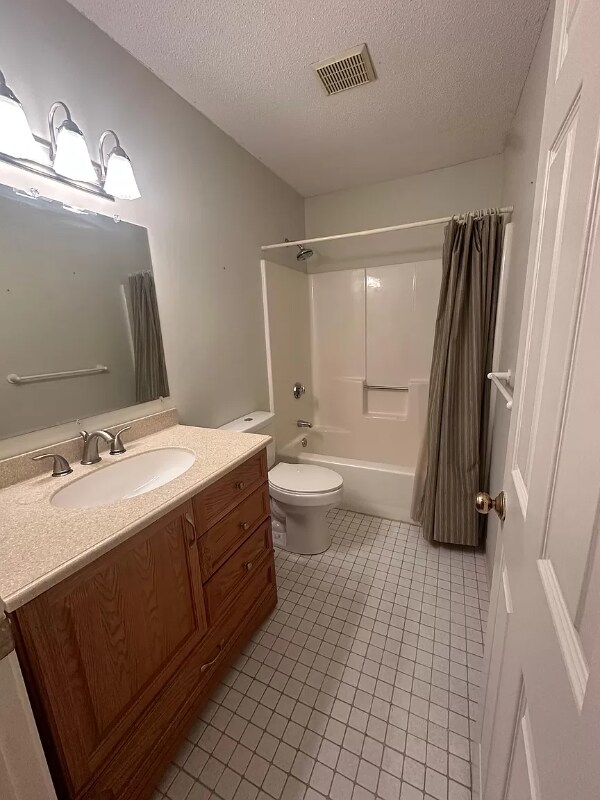 Building Photo - 1807 Mill Pond Dr