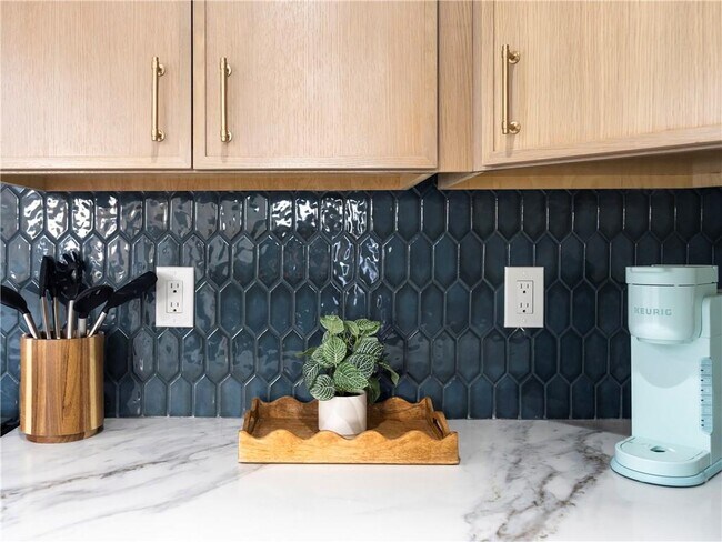 Building Photo - 7 Dearborn St