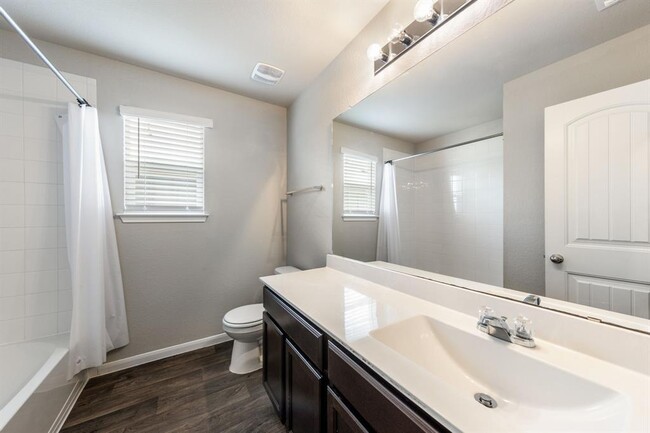 Building Photo - 1914 Whitaker Dr