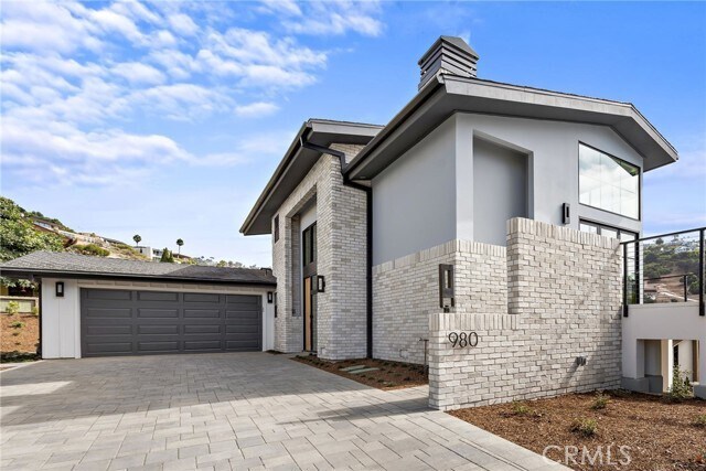 Building Photo - 980 Meadowlark Ln