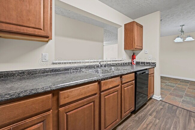 Building Photo - 3202 Fairington Club Dr