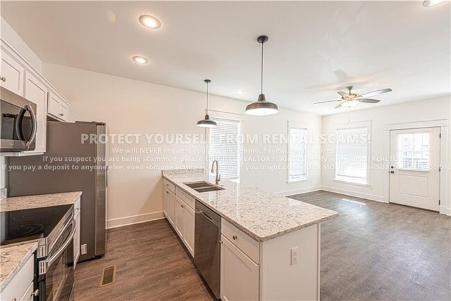 Building Photo - 1336 W Cleveland St