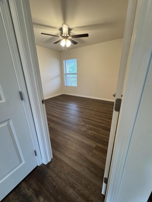 Building Photo - 323 Cedar Cove Ln