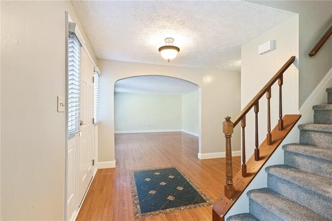 Building Photo - 140 Roswell Farms Ct