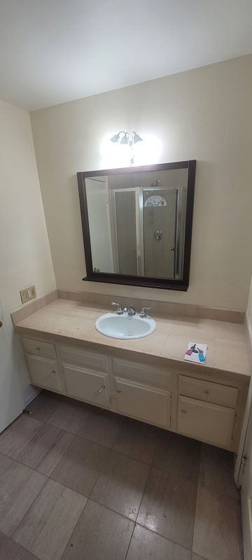 Building Photo - 893 Calle Pinata