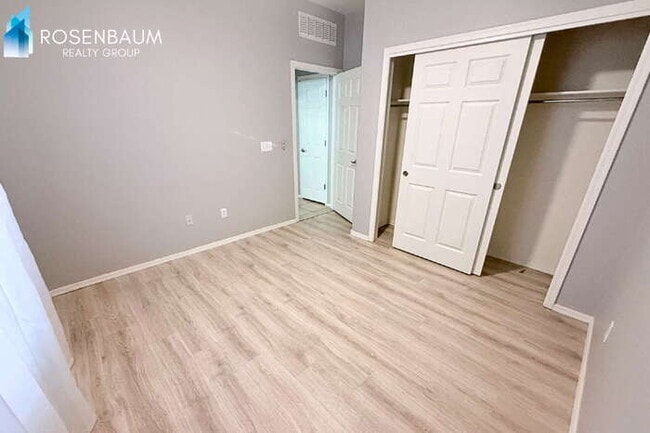 Building Photo - 7570 E Majestic Palm Ln