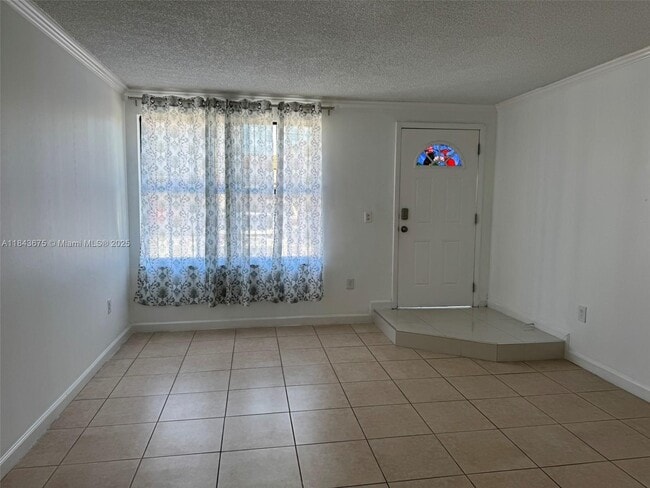 Building Photo - 2091 W 54th Terrace
