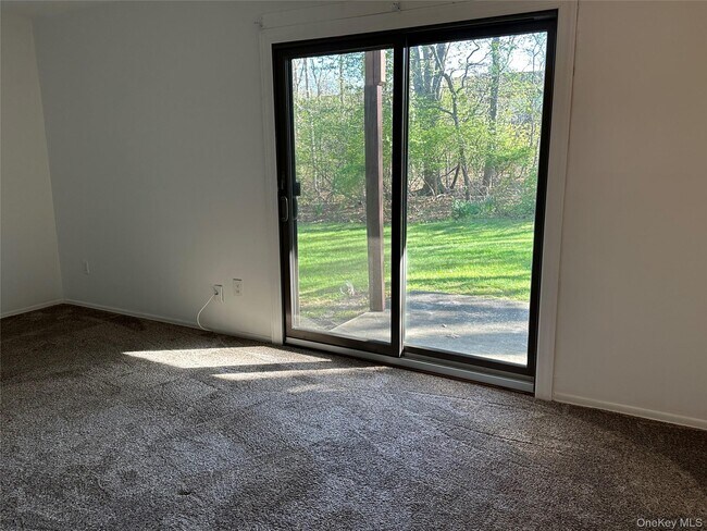 Building Photo - 88 Bailey Ct