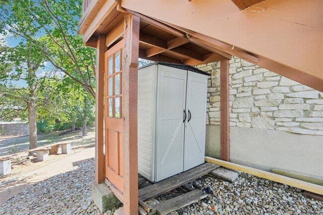 Building Photo - 101 Blue Ridge Trl #C C