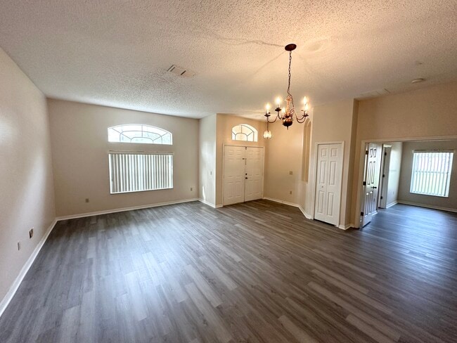 Building Photo - 9 Rybell Pl