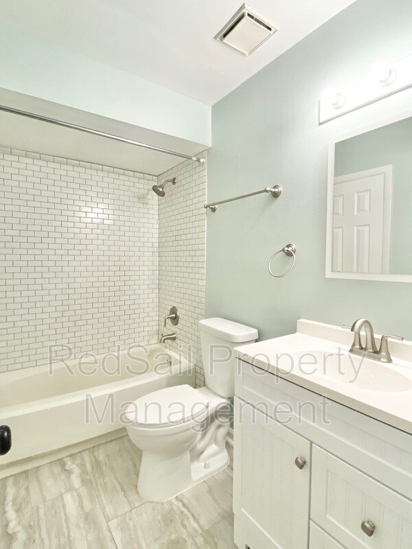 Building Photo - 3833 Foxglove Ct