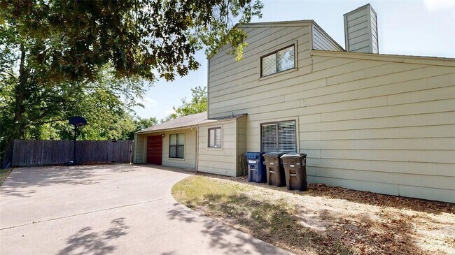 Building Photo - 1506 Lemon Tree Ln