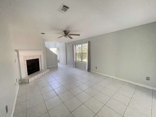Building Photo - 9712 Seafarer's Way