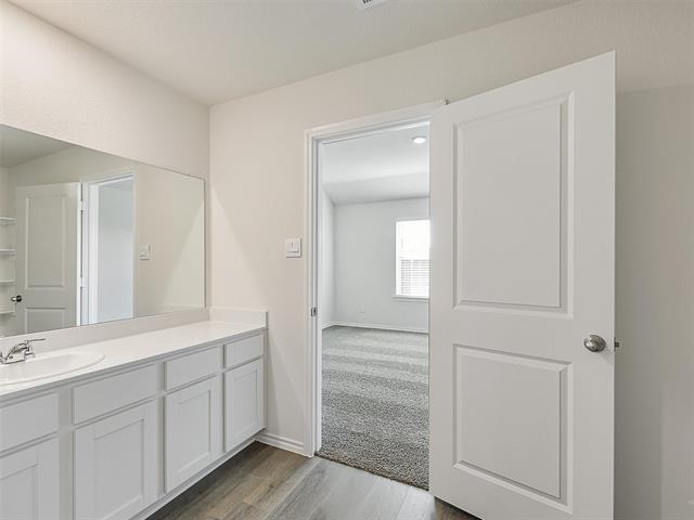 Building Photo - 1704 Skyline Dr