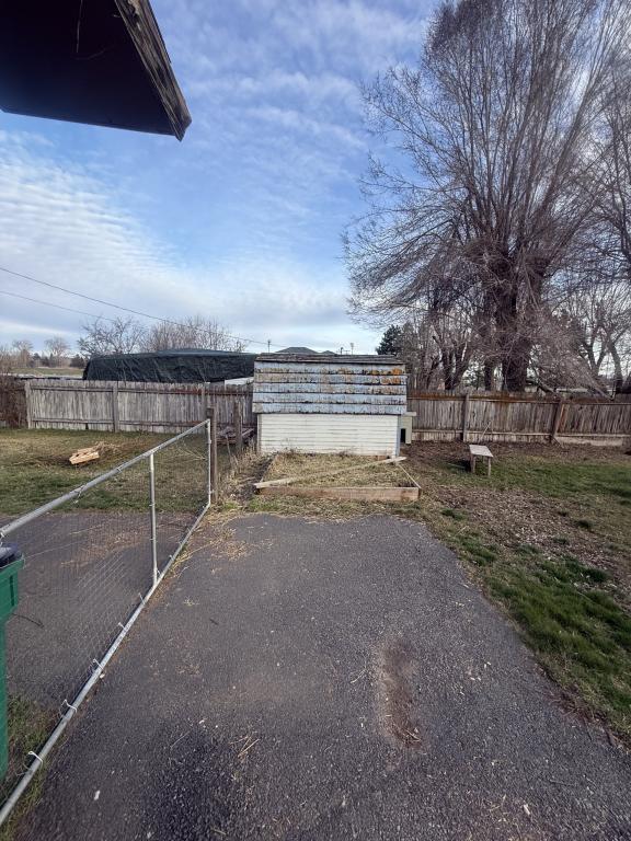 Building Photo - 1934 Crest St