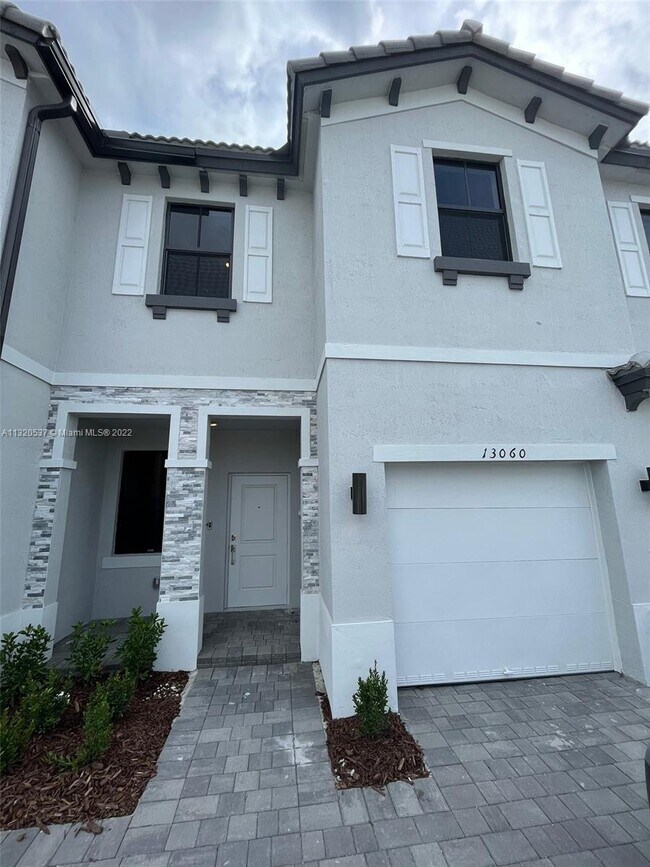 Primary Photo - 13060 SW 286th Terrace