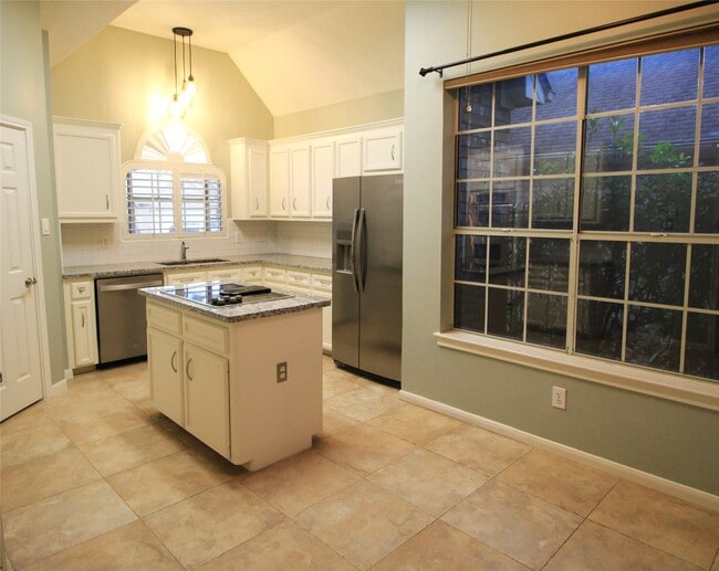 Building Photo - 3907 Princeton Park Ct