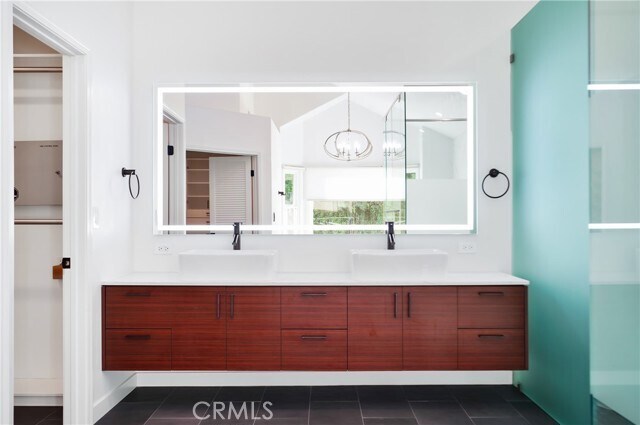 Building Photo - 24868 Paseo Primario