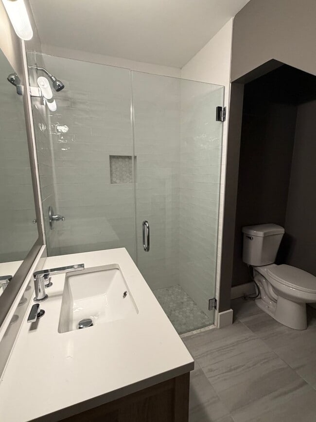 Building Photo - For Rent – Newly Renovated 1 Bedroom, 1 Bathroom Apartment in Baldwin Park, Savannah, GA