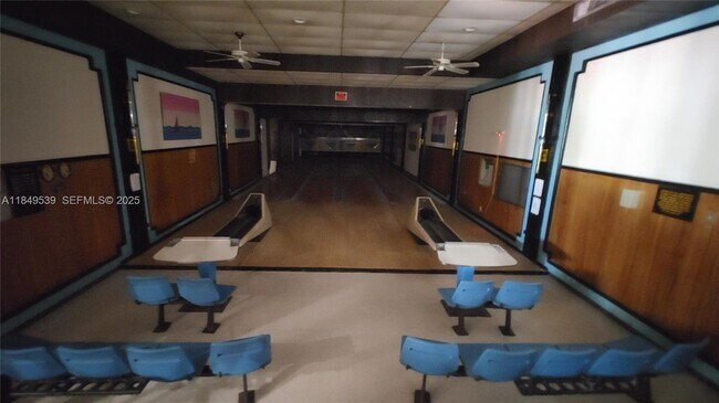 Building Photo - 3030 Marcos Dr