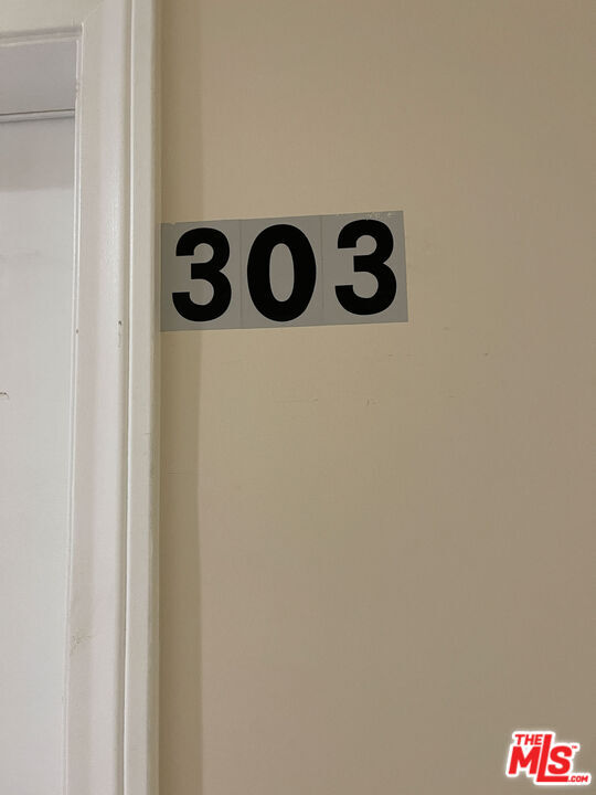 Building Photo - 1412 S Sherbourne Dr