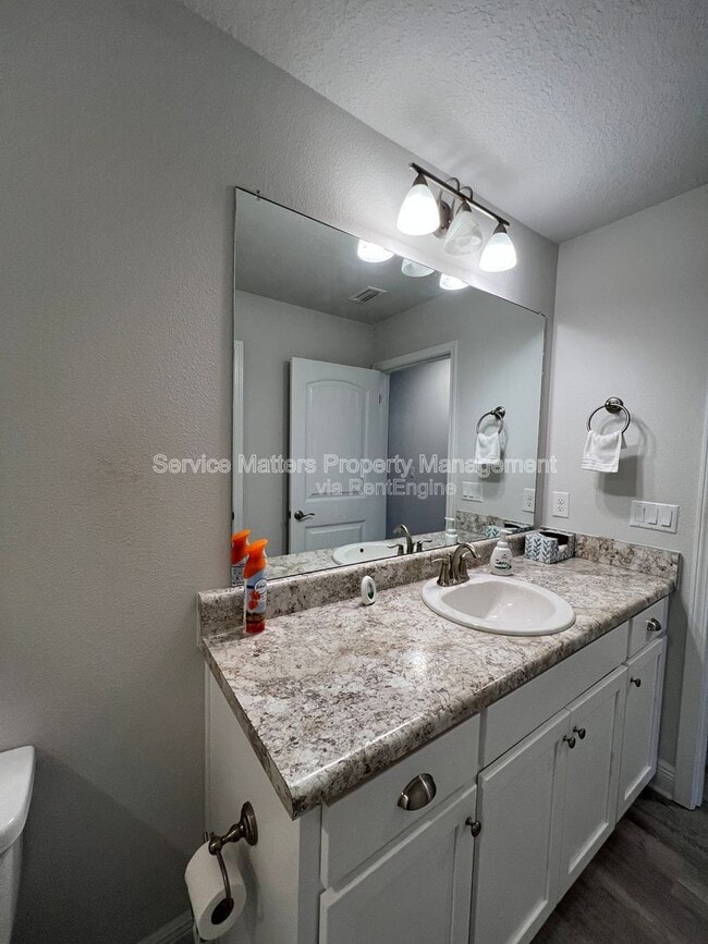 Building Photo - 5955 Parsonage Cir