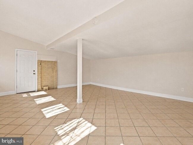 Building Photo - 326 Walker Rd