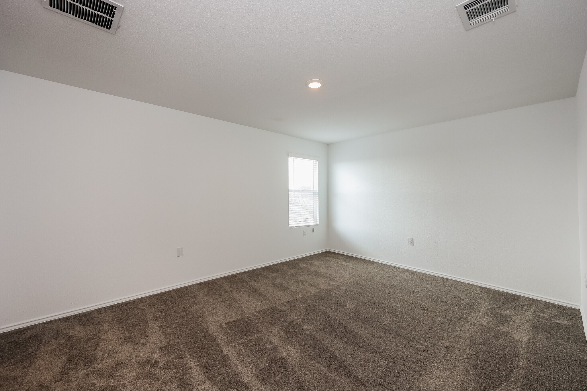Building Photo - 12110 Zoeller Cor