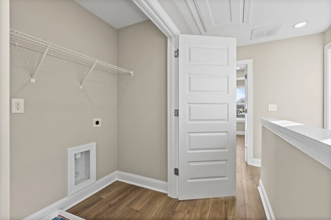 Building Photo - 213 Black Swann Rd