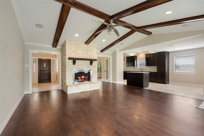 Building Photo - 4023 Bayou Grove Dr