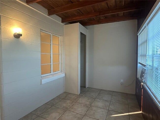 Building Photo - 3755 N Scenic Hwy