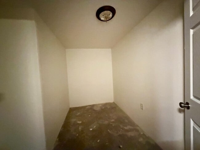 Building Photo - Beautifully Updated 5 Bedroom Rockrimmon Ranch Home Backing to Open Space