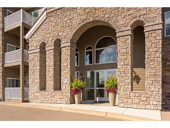 Building Photo - 2670 Kelley Pkwy