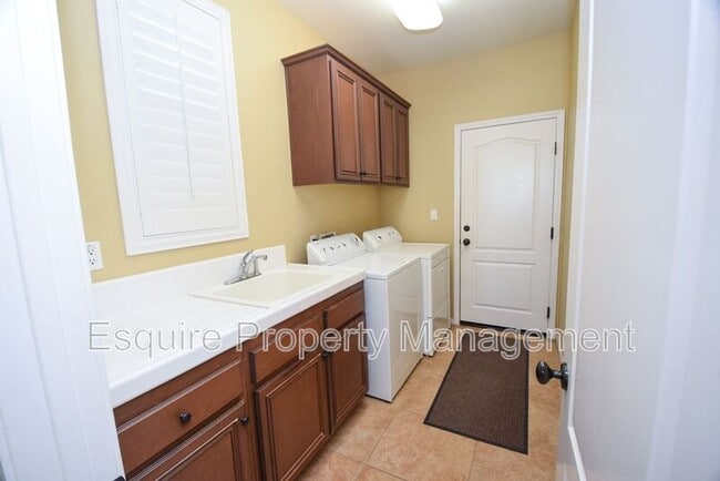 Building Photo - 14131 Eaton Hollow Ct