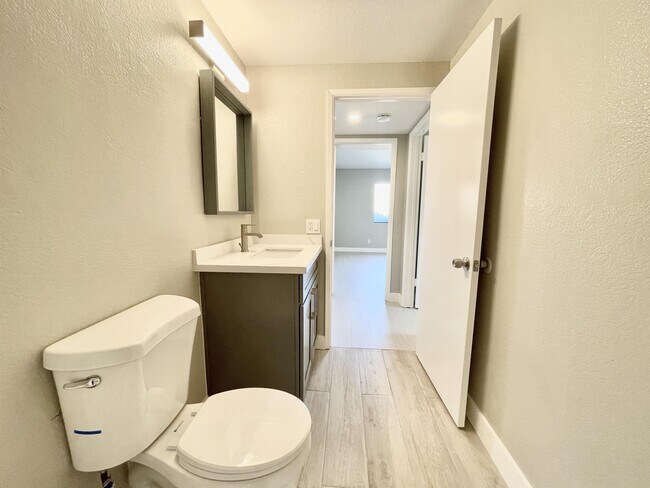 Building Photo - 32200 Cathedral Canyon Dr