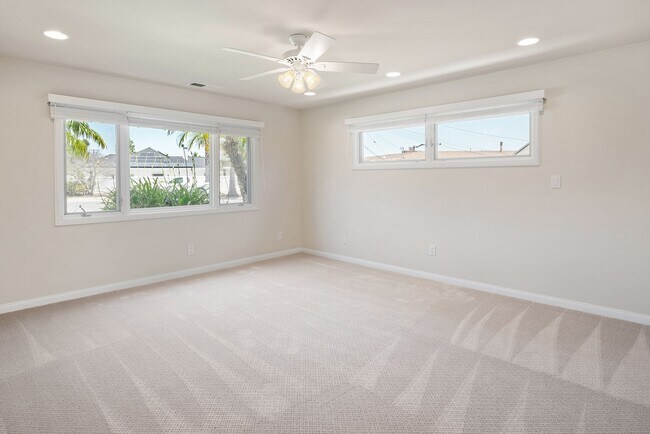 Building Photo - Custom Single Story in coveted Alvarado Es...