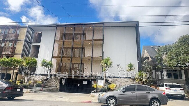 Building Photo - 351 Lester Ave