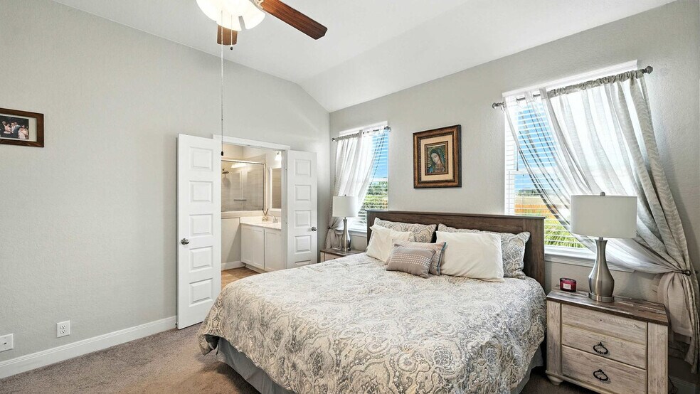 Building Photo - 1917 Shepherd Path