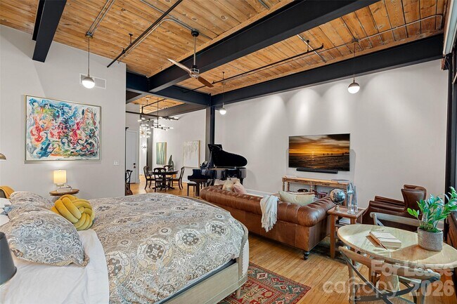 Building Photo - 310 Arlington Ave