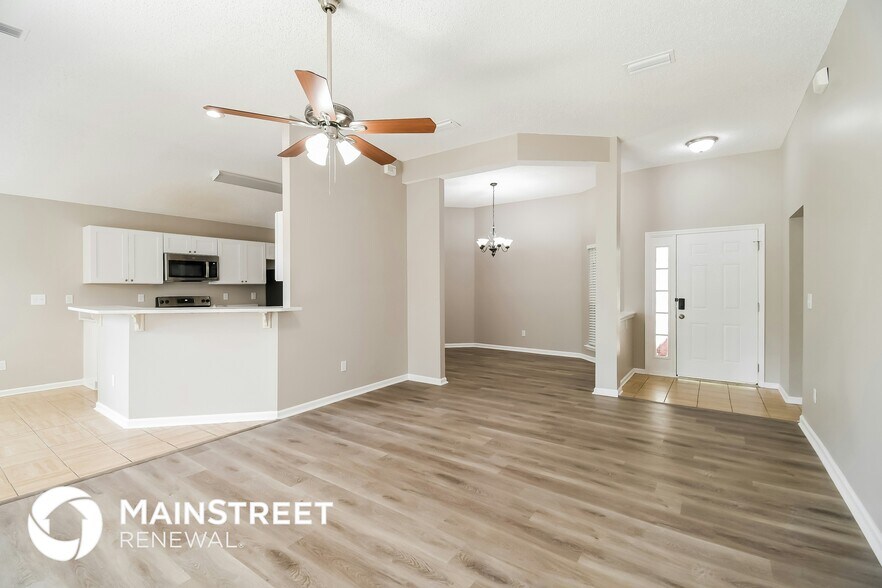 Building Photo - 8568 Star Leaf Rd N