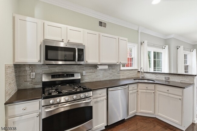 Building Photo - 7 Harvard Cir