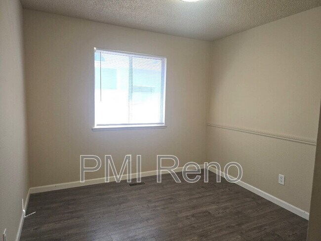 Building Photo - 4319 Pescado Way